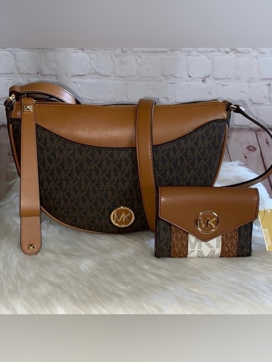 Michael Kors Handbags - Michael Kors DOVER Half Moon Messenger/CARMEN Wallet 2pc Set